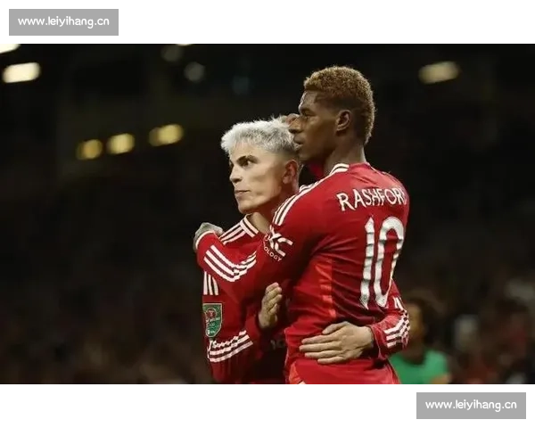 转会费创纪录球员引发足坛交易狂潮分析 转会费创纪录球员引发足坛交易狂潮分析